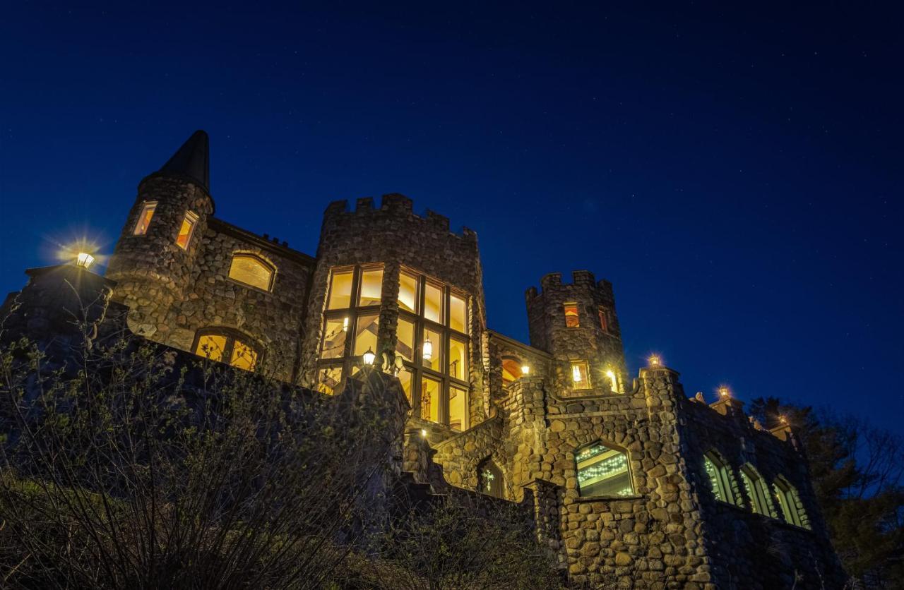 Highlands Castle Overlooking Lake George Plus 2 Other Castles & Suites Bolton Landing Exterior photo