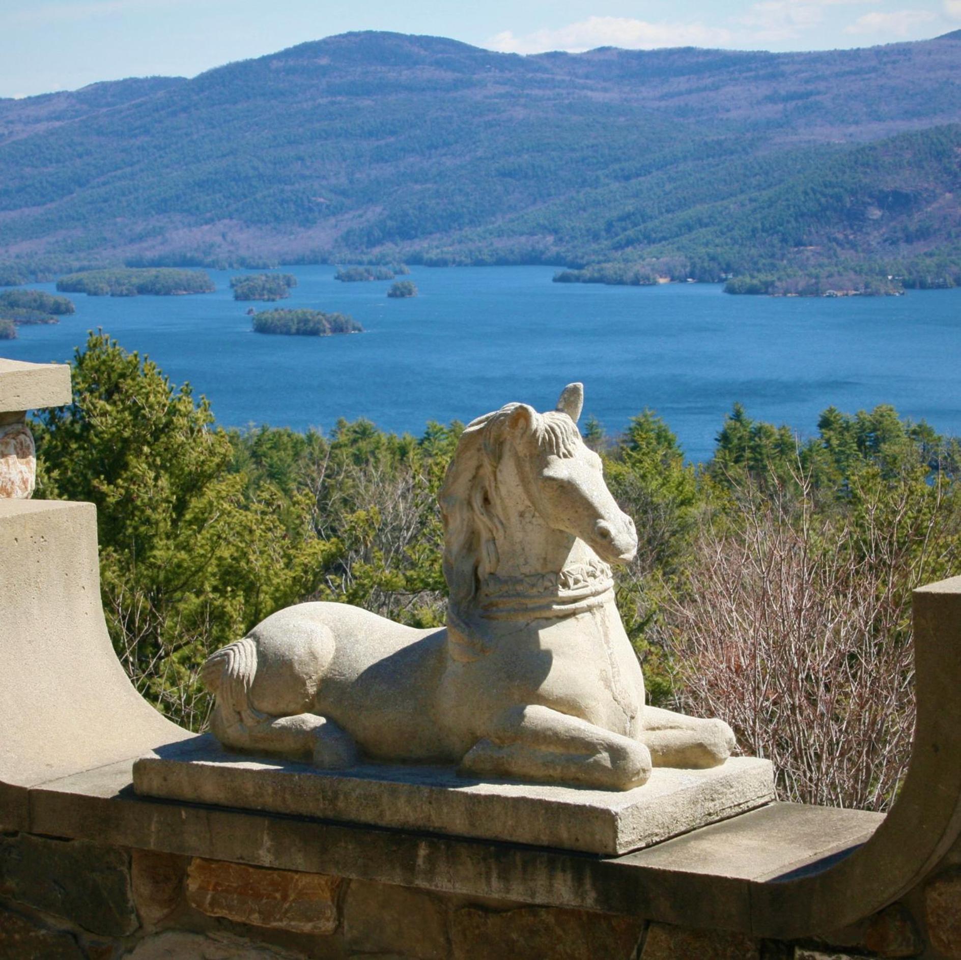 Highlands Castle Overlooking Lake George Plus 2 Other Castles & Suites Bolton Landing Exterior photo