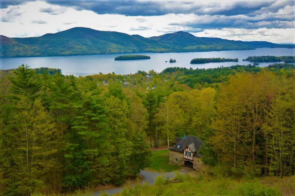 Highlands Castle Overlooking Lake George Plus 2 Other Castles & Suites Bolton Landing Exterior photo