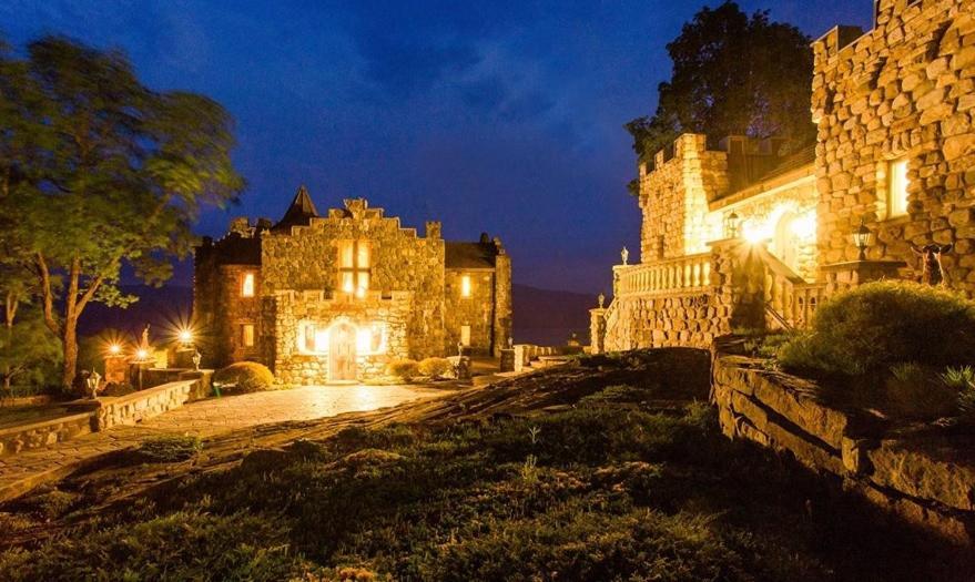Highlands Castle Overlooking Lake George Plus 2 Other Castles & Suites Bolton Landing Exterior photo